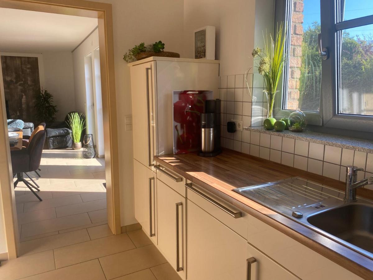 Attraktive Wohnung-Elztalidyll-Zwischen Mosel,Nuerburgring Und Burg Eltz Kollig エクステリア 写真