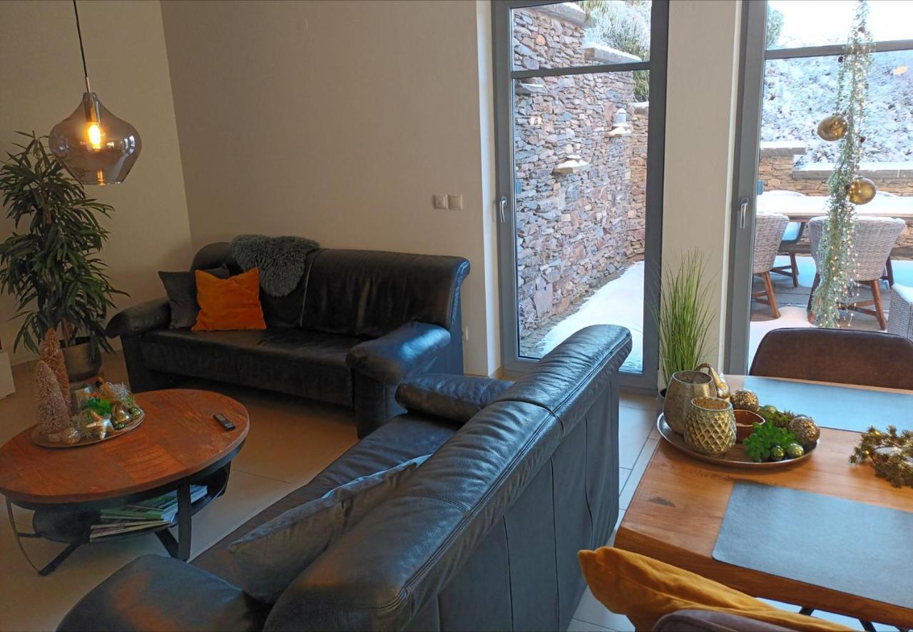 Attraktive Wohnung-Elztalidyll-Zwischen Mosel,Nuerburgring Und Burg Eltz Kollig エクステリア 写真